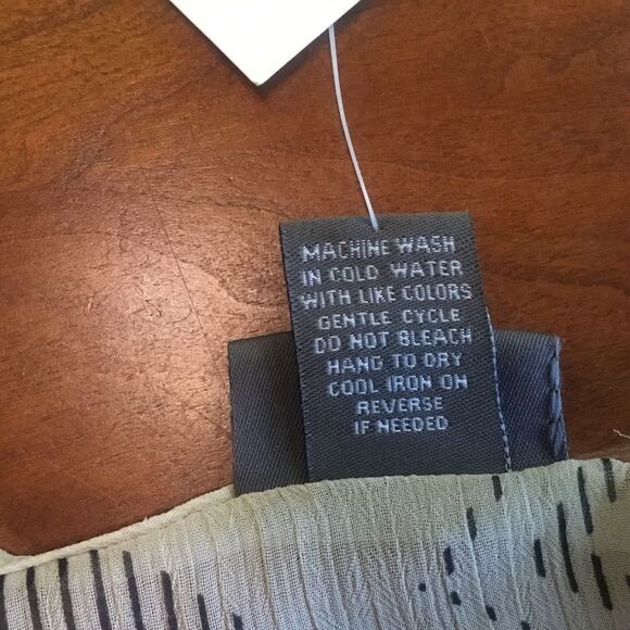 SALE. a BUY 2/$30. NWT.  Dots Brand Women’s Poncho Top in Women’s Size Medium - Picture 7 of 9